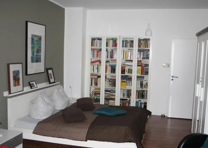 Gemuetliche In Mit Garten By Interhome דירה