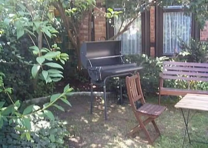 Gemuetliche In Mit Garten By Interhome 公寓