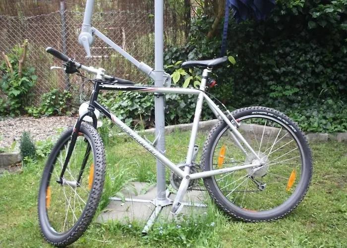 公寓 Gemuetliche In Mit Garten By Interhome